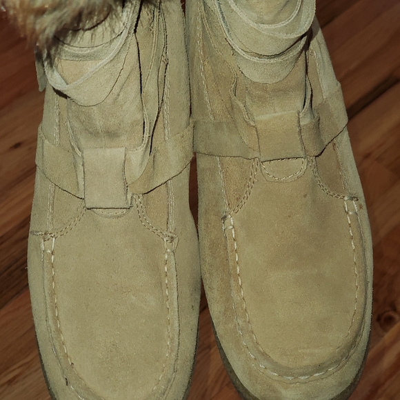 Beautiful 100% Real Cowhide Suede Boots Size: 11 - $22 - Picture 1 of 4